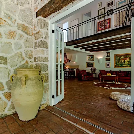Stone House Anfitrite Villa