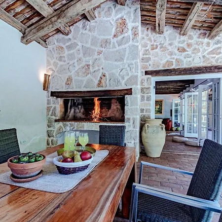 Villa Stone House Anfitrite Trstenik